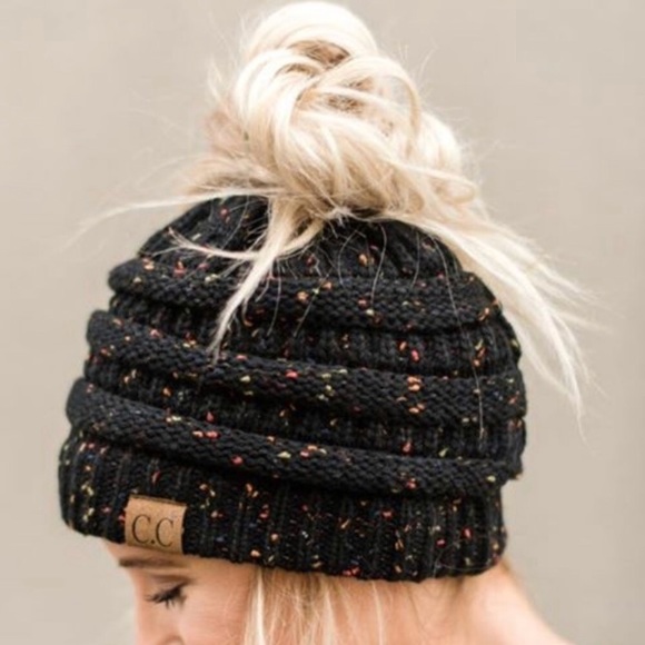 Black Beanie Messy Bun High Ponytail Hat - Picture 7 of 8
